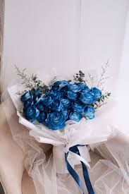 blue roses bouquet baleton flowerchef
