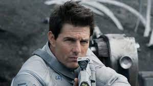 Tom cruise in new hairstyle with. Early Imax Release Of Tom Cruise S Oblivion Cancelled Hollywoodnews Com