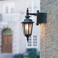 outdoor corner light