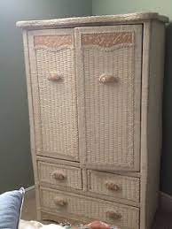 Wicker and rattan bedroom sets that include a small dresser and a nightstand may be adequate for a guest room or child's room, while chests, trunks, and other furnishings may be needed in a large master bedroom. Wicker Twin Bedroom Set From Pier One Imports Ebay