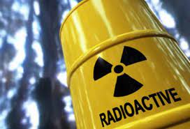 En el caso de robo de alguna fuente radiactiva, siempre que ésta se mantenga intacta, el riesgo existente será de irradiación de la persona que lo transporte. Sknd51umj3oc2m