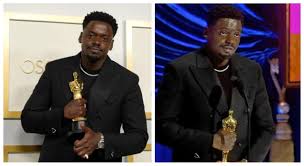 Kaluuya won his first academy award on sunday night for playing one of the two title roles in judas and the black messiah. i'd like to thank my mom, kaluuya. 7nnxyb Ul3cq9m