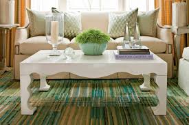 how to decorate a coffee table