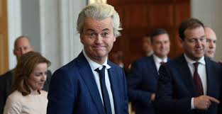 Wilders accused rutte of breaking promises he made before the elections in 2012. Nieuwsoverzicht Geert Wilders Doet Aangifte Tegen Premier Rutte Niet Tegen Mark
