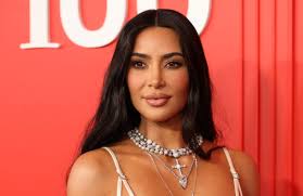 kim kardashian in talks to back