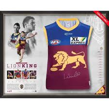 Lachie continued playing for kybybolite and then received a scholarship to attend st peter's college, adelaide. Lachie Neale 2020 Signed Brownlow Medal Guernsey