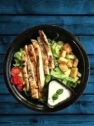 caesar salad calories 1 serving