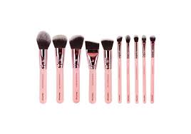 eyeshadow brushes ping at