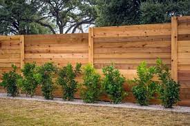 The diyer manages to make theirs look like the edge of a castle wall rather than an eyesore. Top 70 Best Wooden Fence Ideas Exterior Backyard Designs