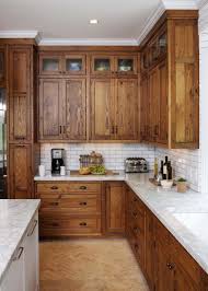 Paint colors that go with maple cabinets are abundant. Kitchen Backsplash With Maple Cabinets Is The Festive Bake Outyet