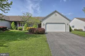 18 springhouse dr myerstown pa 17067