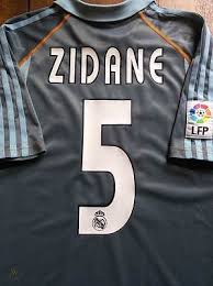 Offizielle zinedine zidane trikots mit spieletbeflockung. Zidane 5 Real Madrid 2003 3rd Kit Football Shirt Jersey Camiseta Trikot Maillot 454043343