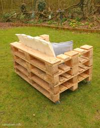diy pallet bench for your garden