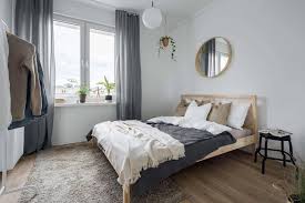 proper bedroom rug placement