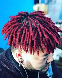 This is one of those classic dreads hairstyles for men.basically, all you have to do is ask your hairstylist to give you dreads that barely go over your chin. Dyed Dread Colors For Men Dyed Dreads Men S Style Blonde Dreadlocks Hair Really Tempted To Dye Them But I M Also Don T Want Them To Look Damaged Thin