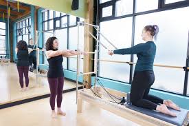 how to become a pilates instructor in