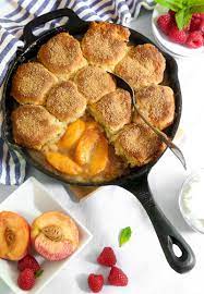 skillet peach cobbler with biscuit