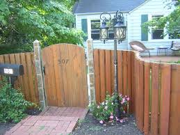 Build A Curved Wooden Fence Fence