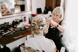 real brides natural wedding hair