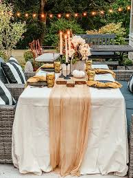 easy fall outdoor table with drop cloth