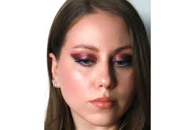 glitter eye makeup looks to pair with