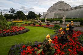 uk weather hits kew gardens and home
