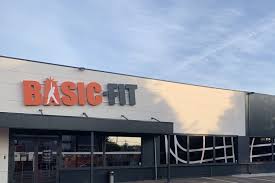 Get a chance to be featured by using #basicfitbe & @basicfit_be more info ⤵️ linktr.ee/basicfit_be. Basic Fit Gym Basic Fit Waremme Rue De Huy