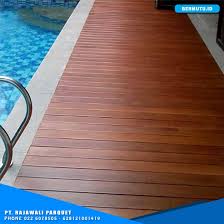 Decking kayu ulin sebagai lantai outdoor terbaik. Harga Lantai Kayu Parket Terbaru 2021 Bermutu Id