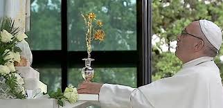 Resultado de imagen para papa francisco oracion hoy leida en  fatima