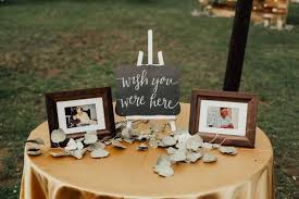 remembering loved ones at a wedding