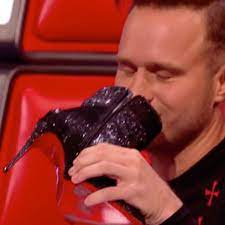 The Voice's Jennifer Hudson throws boot at singers and Olly 'creepily'  sniffs it - Irish Mirror Online