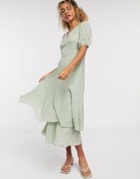 Jul 01, 2021 · for fans of darker colours, holly's dress is also available in black, again for £33 in the & other stories sale. Other Stories Puff Sleeve Double Layer Midi Dress In Green Lyst