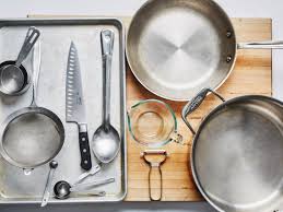 10 essential kitchen tools for beginner