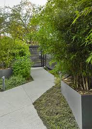 Easy Tricks To Maximize Small Garden Spaces