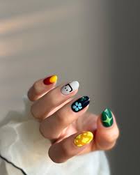 11 cool coaca nail ideas to try
