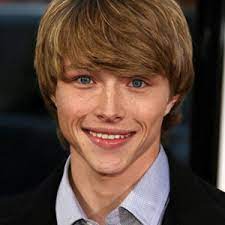 I'm no superman i can't take your hand and fly you anywhere you wanna go, yeah. Happy Birthday Sterling Knight Feiert Heute Seinen 32 Geburtstag Mediamass