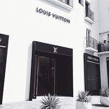 Louis Vuitton Store white inspo