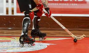 A patinagem, como não podia deixar de ser, é a base fundamental da prática do hóquei em patins. Roller Hockey Sl Benfica
