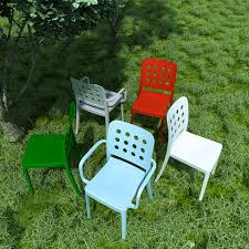 Using Polypropylene Chairs