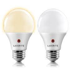 luxrite a19 led dusk to dawn light bulb