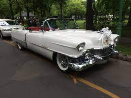 Cadillac blanche