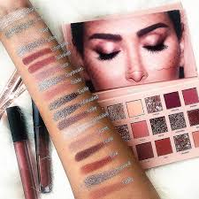 makeup brushes eyeshadow palette