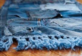 Teppich selber stricken hakeln aus alten kleidern und. Upcycling Teppich Aus Alten Jeans Anleitung Nahen Mit Jeans