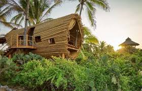 Hay casas en los árboles en la isla tailandesa de ko yao noi, un reducto al que no llegan muchos turistas. Las 10 Mejores Cabanas En Arboles De Espana Y Del Mundo Locuraviajes Com