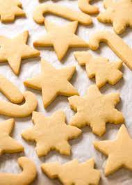 This no spread sugar cookies recipe is the best sugar cookie recipe! Christmas Cookies Vanilla Biscuits Sugar Cookies Recipetin Eats