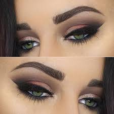 makeup looks for las with green eyes