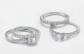 The Four Cs Of Diamonds Macys Guide To Engagement Rings