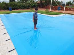 Especialmente indicado para coberturas até 5,5 m de largura, para qualquer tipo de piscina. Os Diferentes Tipos De Cobertura Para Piscina Blog Solazer Piscinas