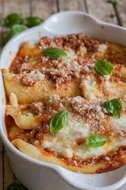 crepe cannelloni with meat sauce