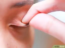 Oculaires au niveau des paupières et des cils naviblef eyelid foam 50ml. 3 Ways To Flip Eyelids Inside Out Wikihow